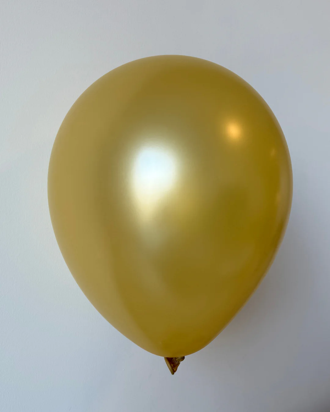 11" (*note size/color change*) Kalisan Latex Balloons *New Shade* Metallic Gold (50 Per Bag) - Image 2