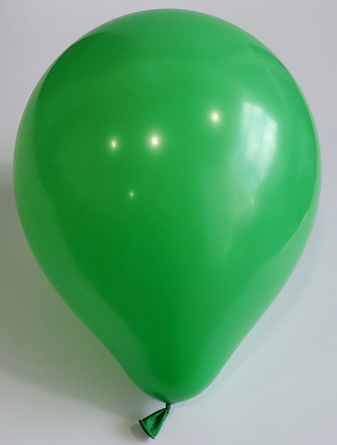 12" Kalisan Latex Balloons Standard Green (50 Per Bag) - Image 3