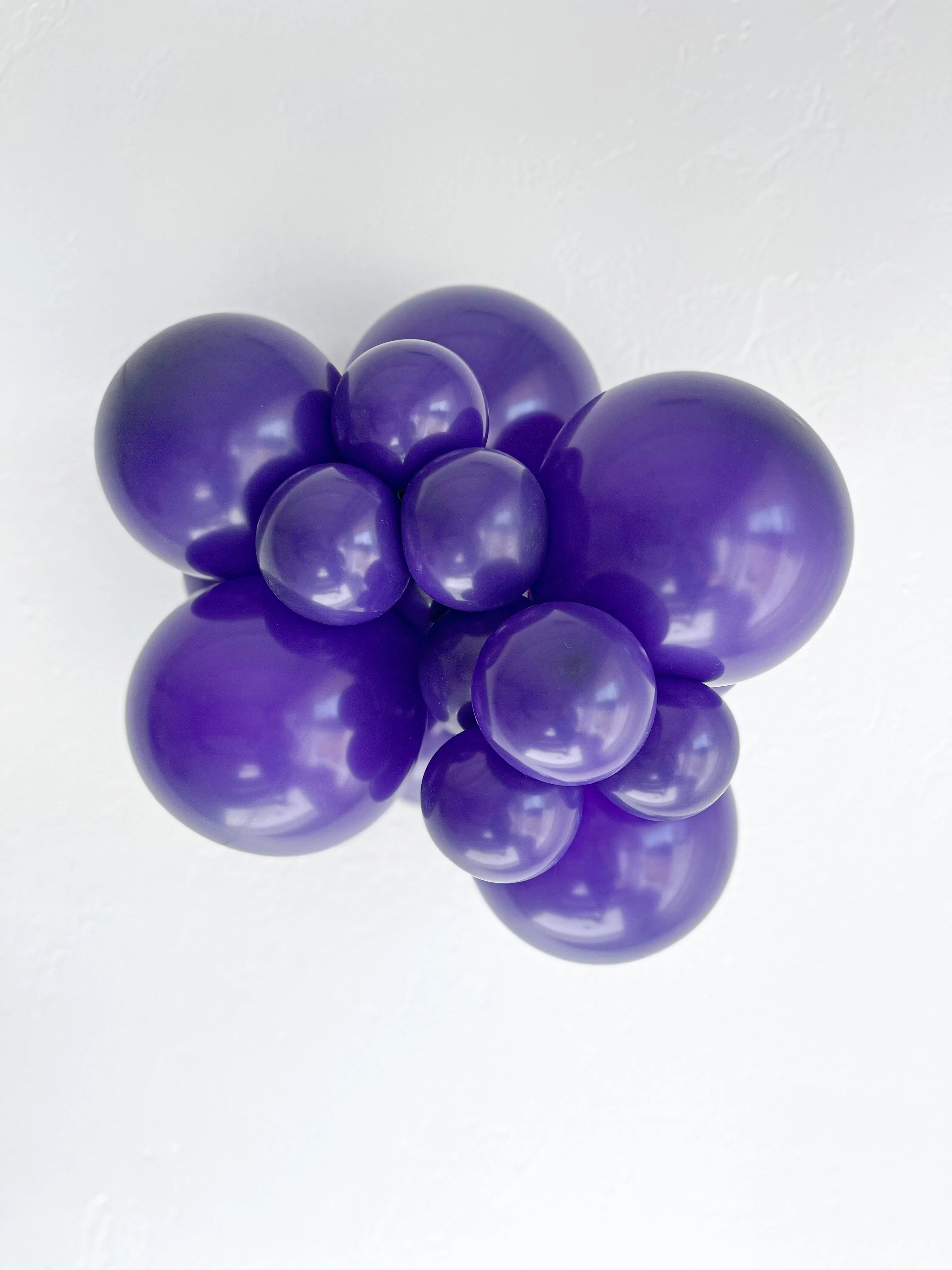 17" Tuftex Latex Balloons Designer Balloons (25 Per Bag) Plum Purple - Image 3