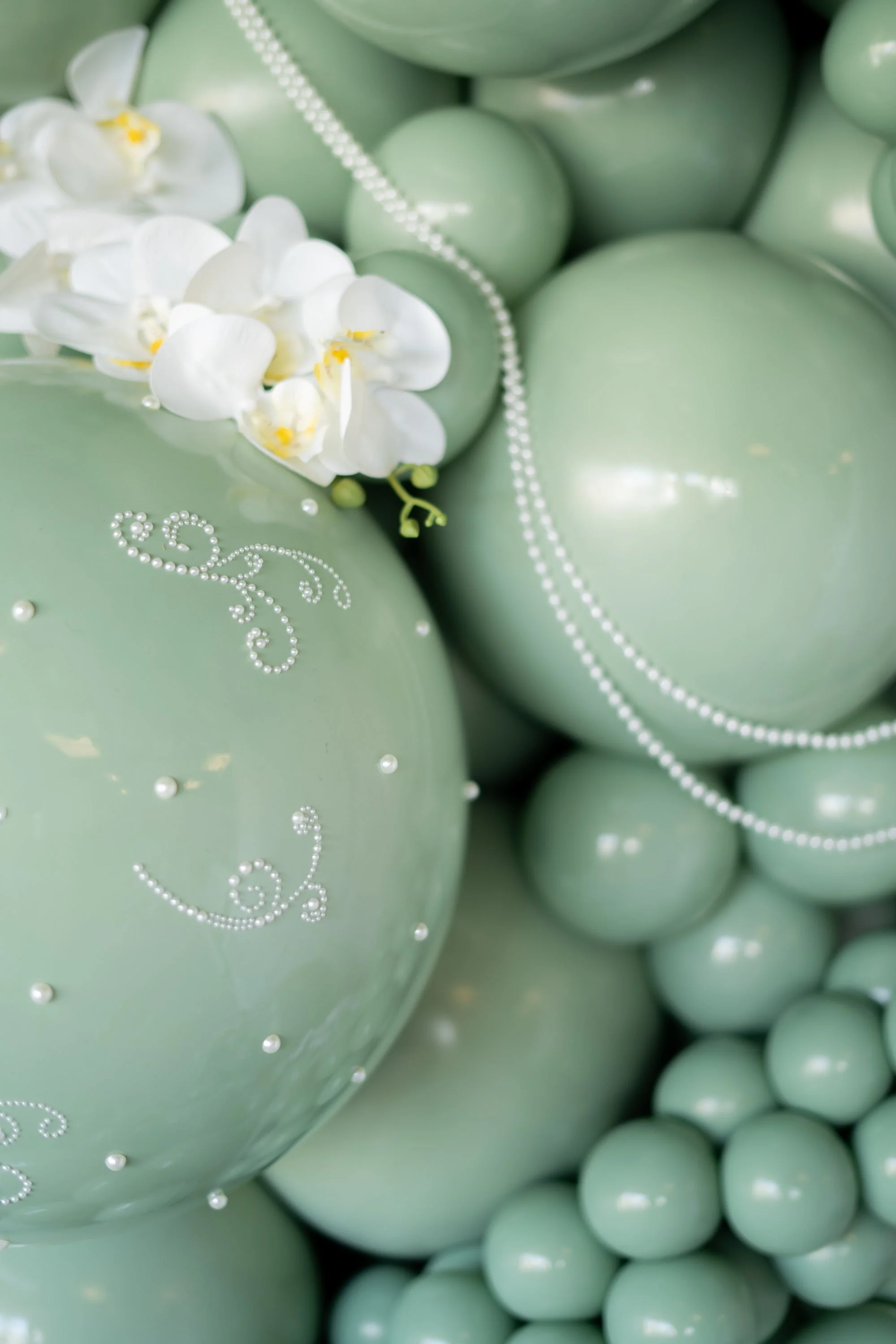17" Meadow Pearl Eucalyptus Tuftex Latex Balloons Designer Balloons (25 Per Bag) - Image 4