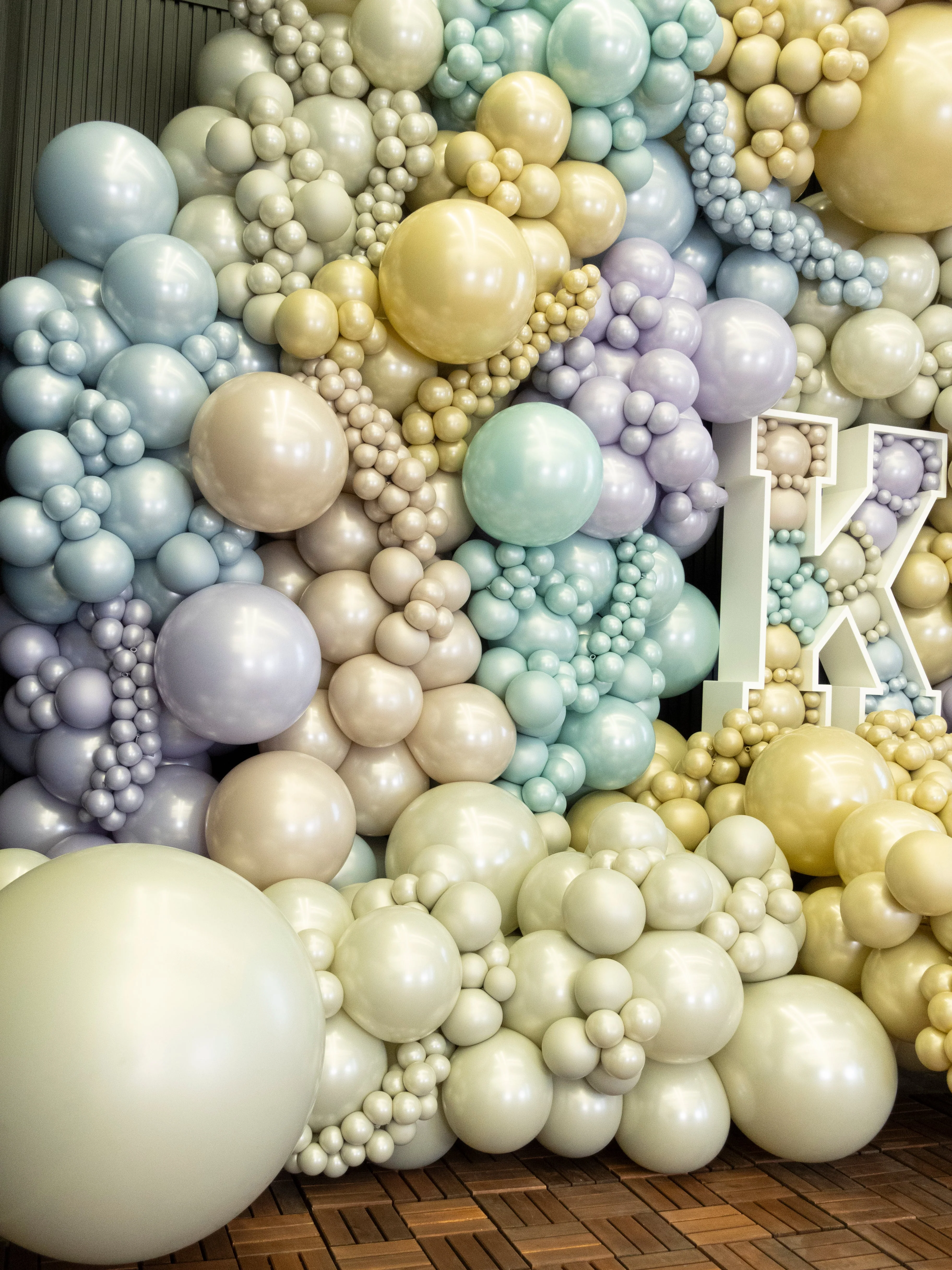 18" Kalisan Brand Latex Balloons Aura Ice Mint (25 Per Bag) - Image 37