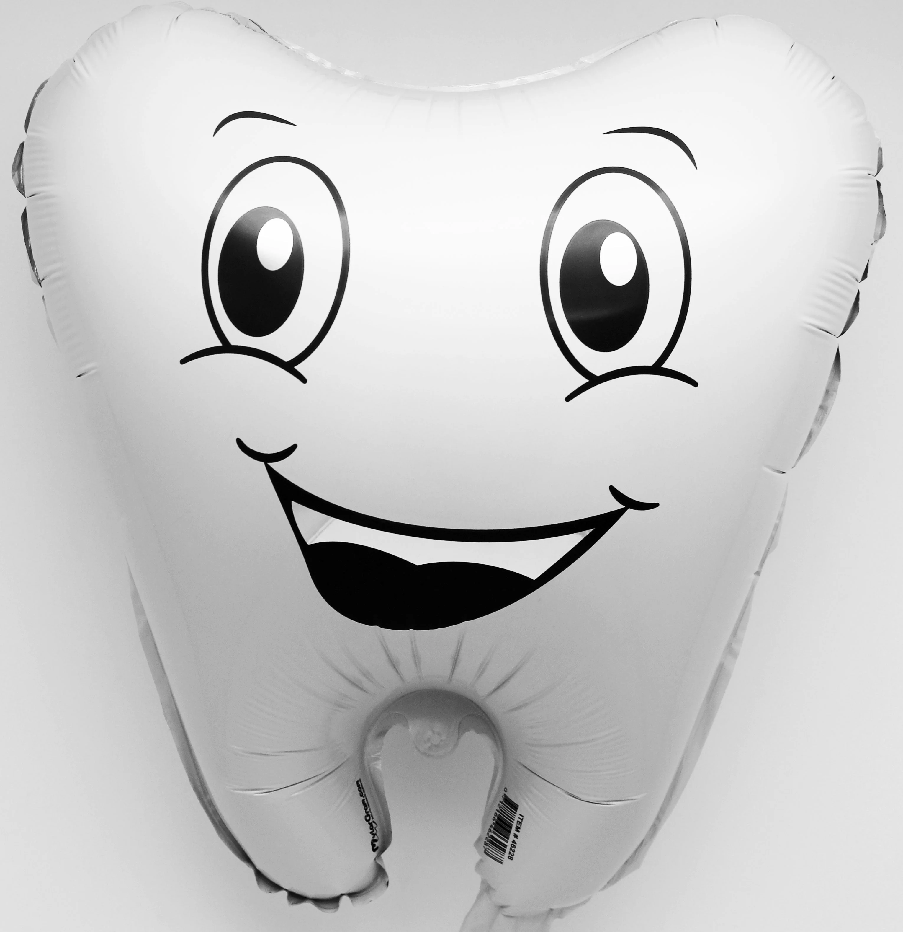 17" Smiling Tooth Foil Balloon - Image 2