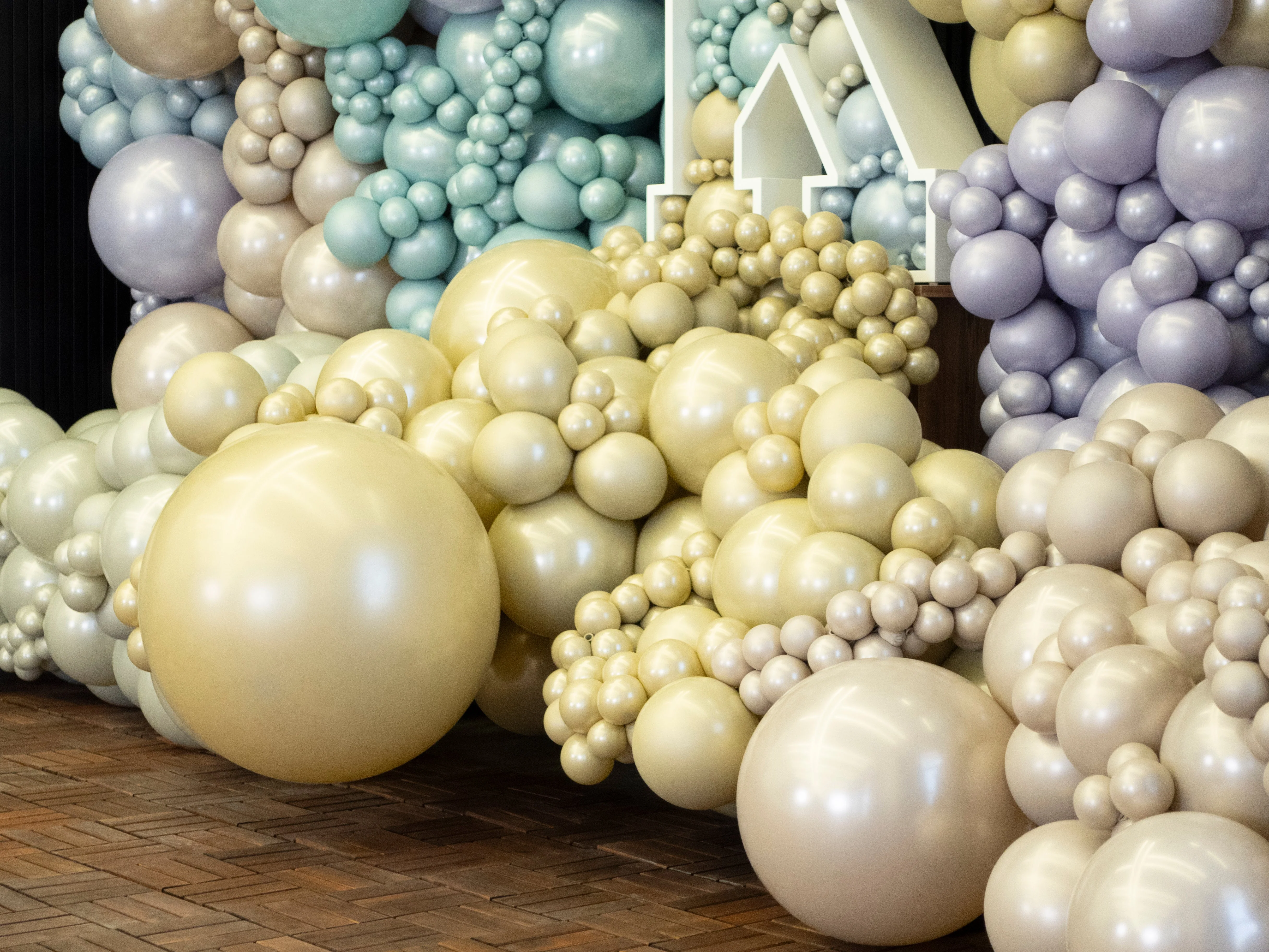 5" Kalisan Brand Latex Balloons Aura Ivory White (50 Per Bag) - Image 35