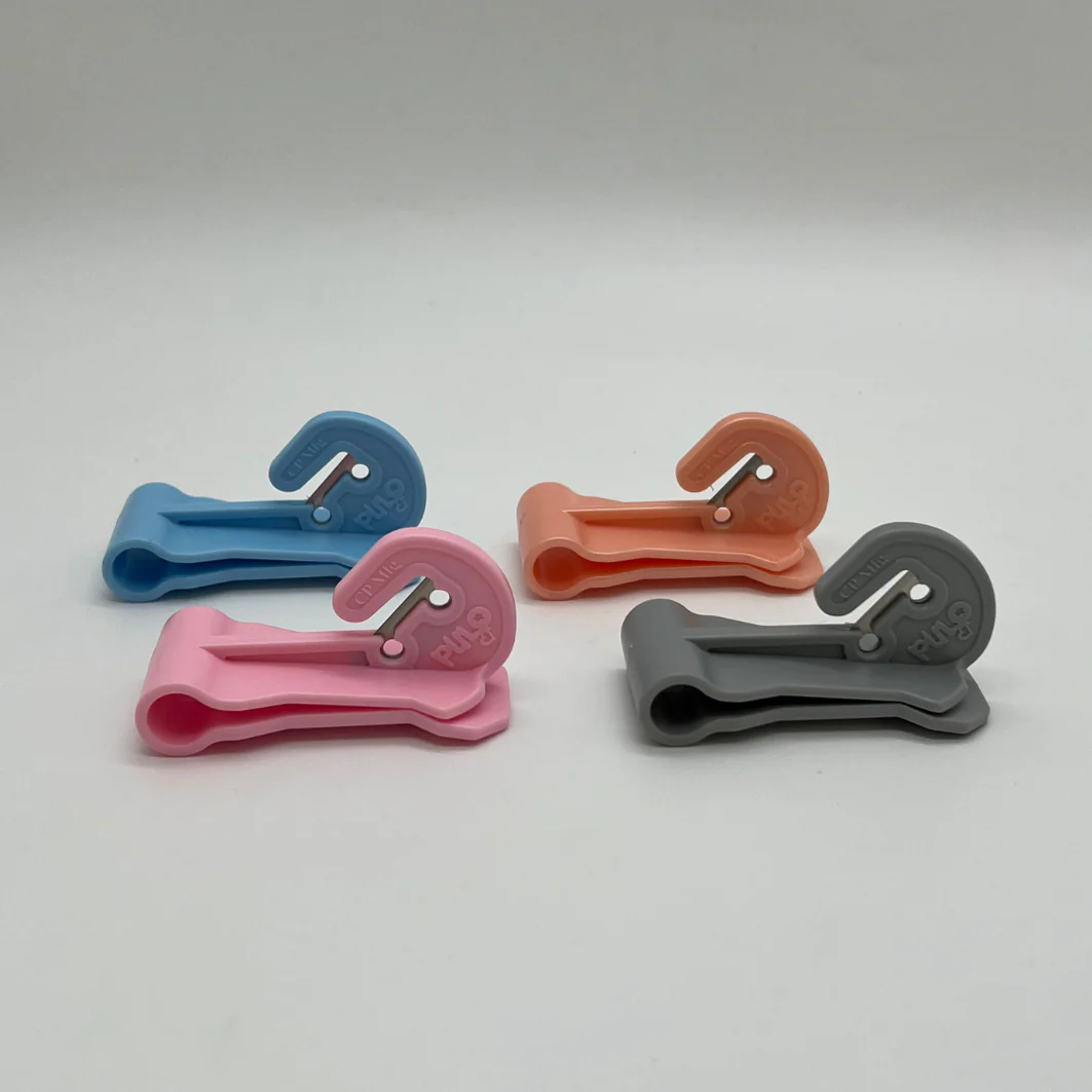 Easy Ribbon Cutter Clip to Belt (Assorted Color) - Image 11