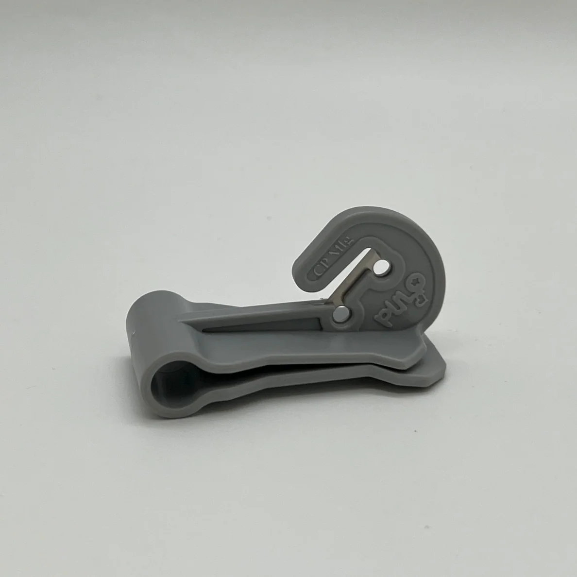 Easy Ribbon Cutter Clip to Belt (Assorted Color) - Image 15