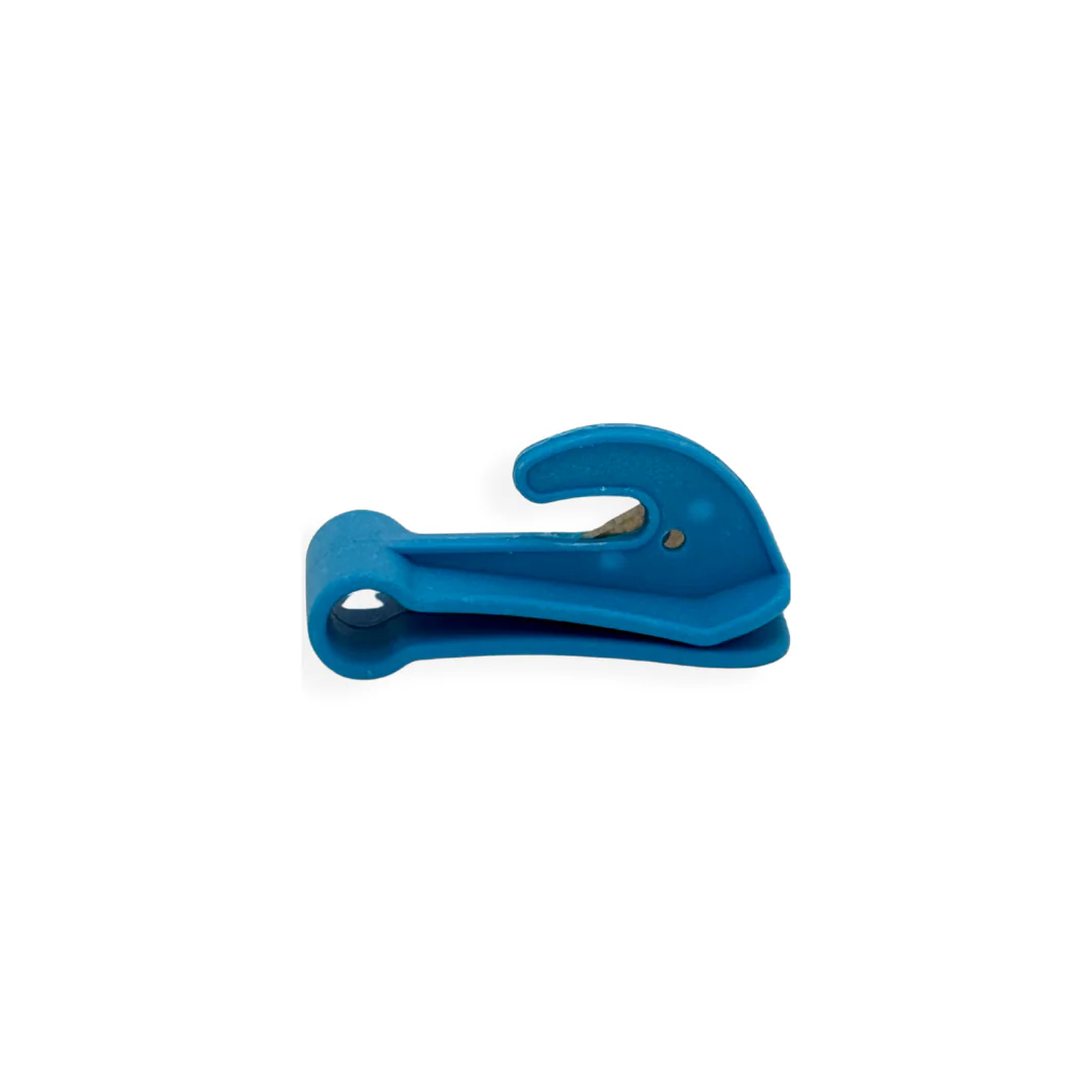 Easy Ribbon Cutter Clip to Belt (Assorted Color) - Image 3