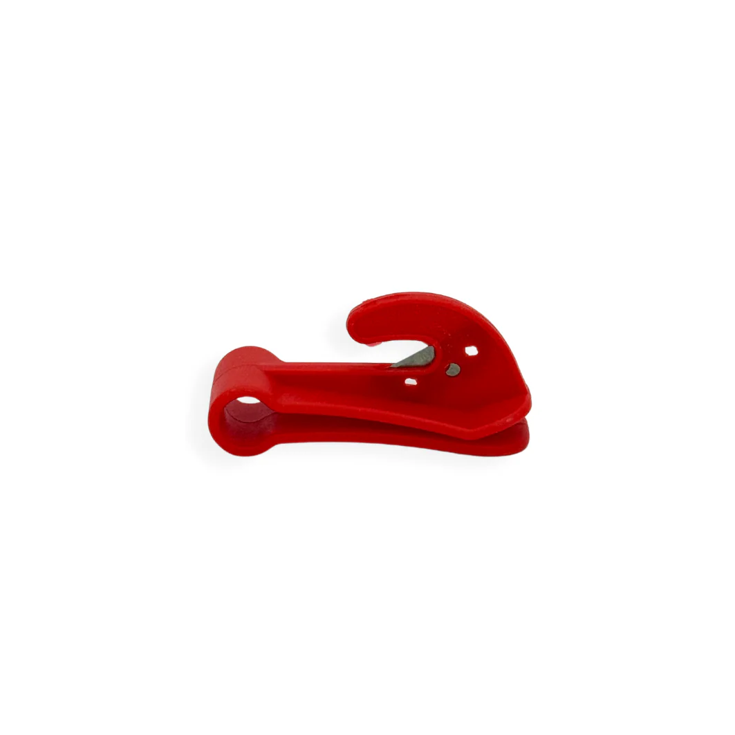 Easy Ribbon Cutter Clip to Belt (Assorted Color) - Image 4