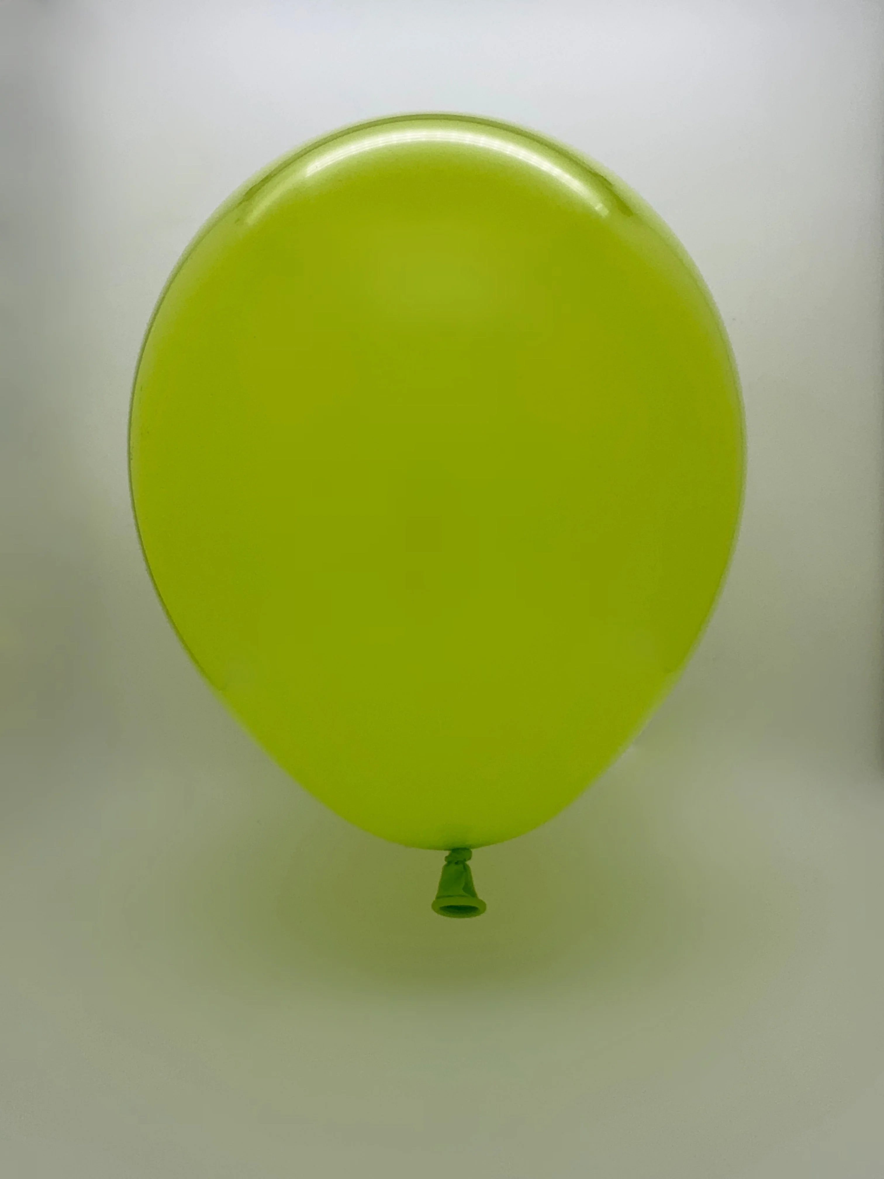36" Deco Bright Lime Decomex Latex Balloons (5 Per Bag) - Image 2