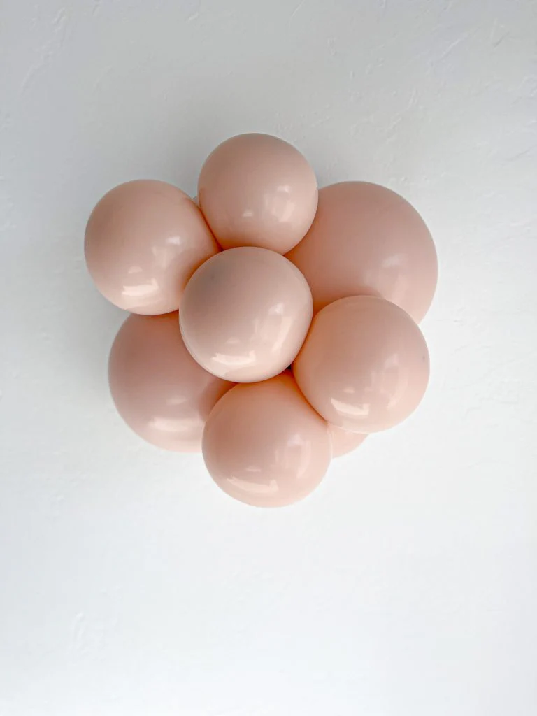 TT-260's Designer Cameo Tuftex Brand Twisting Animal Latex Balloons - Image 3